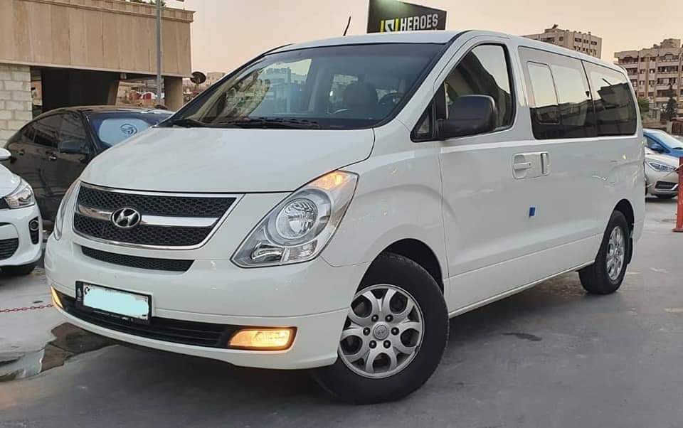 HYUNDAI H1