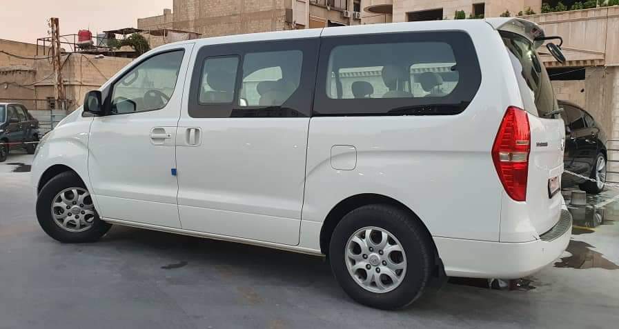 HYUNDAI H1